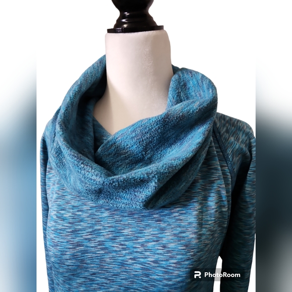 RBX sweater S/M - Picture 6 of 8